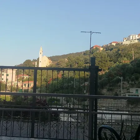 Con Vista Panoramica ألاسيو