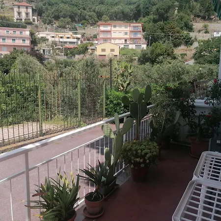 Con Vista Panoramica Hébergement de vacances Alassio